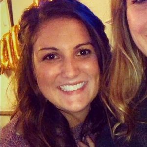 Meet your Posher, Casey